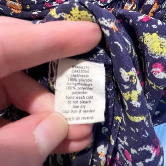 Pins and Needles silk tank top size large - Picture 4 of 4